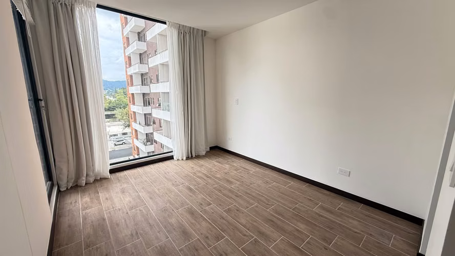 RENTA DE APARTAMENTO PARA ESTRENAR EN EDIFICIO TORRE FERRÁN, ZONA 14 - Imagen 2