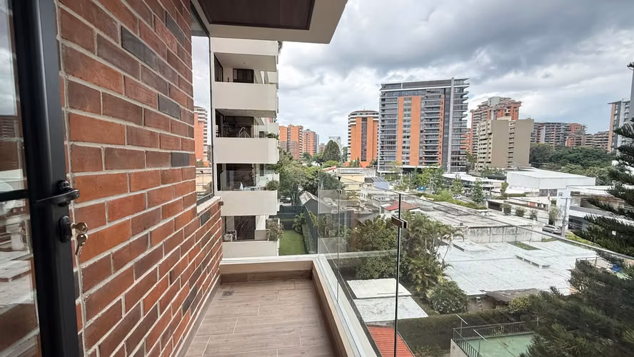 RENTA DE APARTAMENTO PARA ESTRENAR EN EDIFICIO TORRE FERRÁN, ZONA 14 - Imagen 7