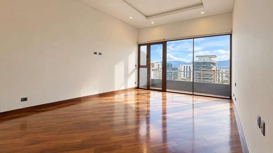 EXCLUSIVO PENTHOUSE EN VENTA O RENTA EN ZONA 10