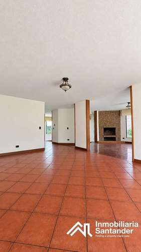 HERMOSA Y AMPLIA CASA EN VENTA EN CARRETERA A MUXBAL KM 13.5 - Imagen 5