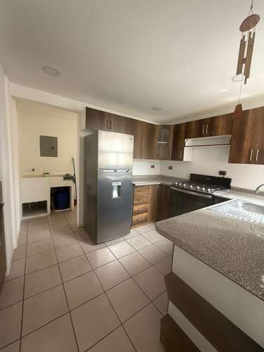 APARTAMENTO EN RENTA ZONA 14 SECTOR LA VILLA - Imagen 3