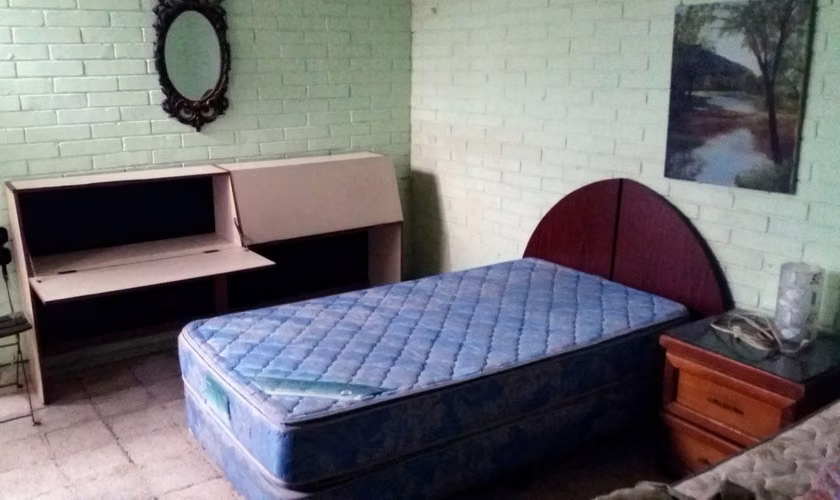 Habitación individual para estudiante o profesional Toledo zona 7 - Miniatura 5