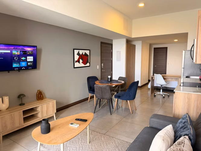 Hermoso loft amueblado , zona 13.