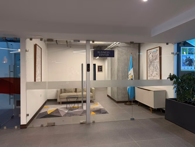 Hermoso loft amueblado , zona 13. - Imagen 15