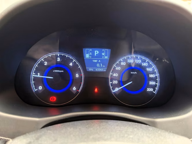 Hyundai Accent GLS CRDi de Agencia Modelo 2017 - Imagen 17