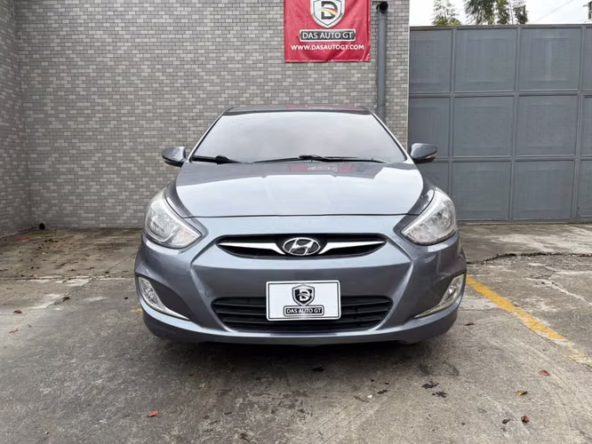 Hyundai Accent GLS CRDi de Agencia Modelo 2017 - Imagen 8