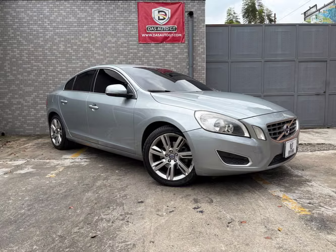 Volvo S60 de Agencia Modelo 2011 - Imagen 1