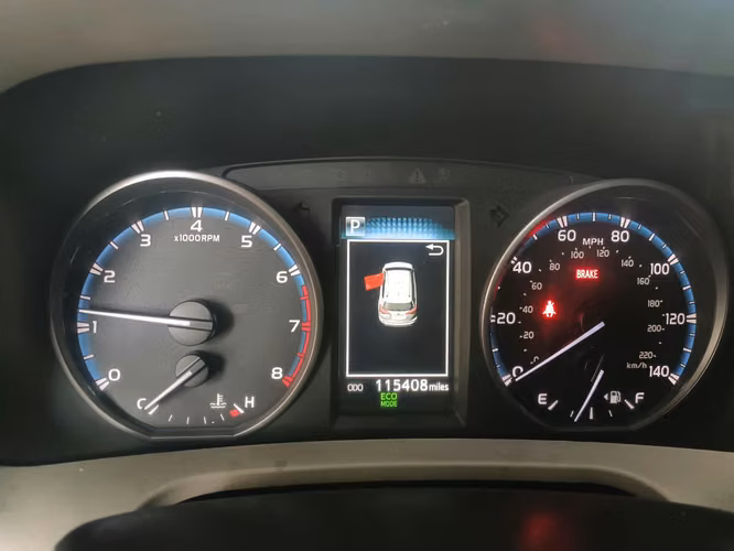 TOYOTA RAV 4 LE 2017