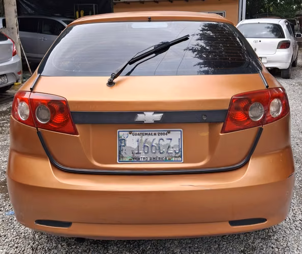 Lindo Chevrolet Optra modelo 2006 mecanico 