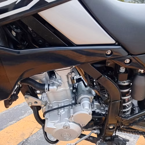  KAWASAKI KLX 300 CC SUPER MOTO RECIEN INGRESADA !! - Imagen 5