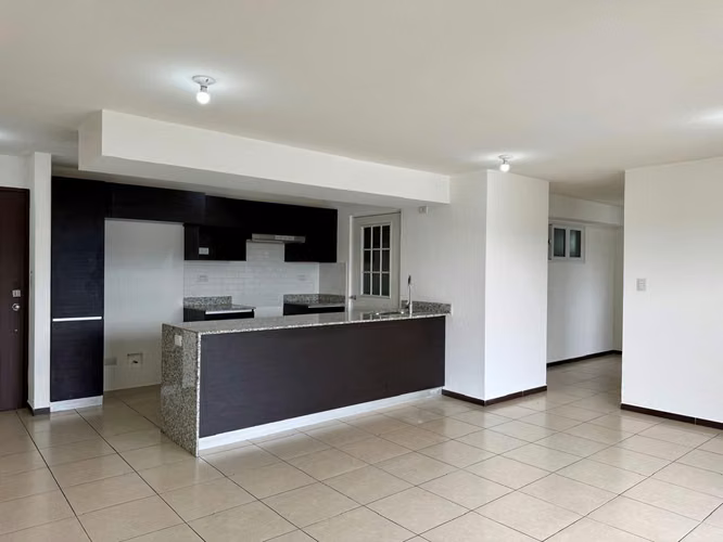 APARTAMENTO EN RENTA EN ZONA 11, PARQUE 11 - Imagen 2