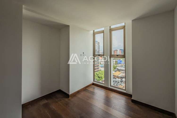 Apartamento en Zona 10 - Imagen 3