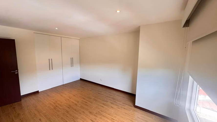 SÚPER OPORTUNIDAD!! BELLO APARTAMENTO VH1 Zona 15 | 128m2 | BALCÓN + SALA FAMILIAR o 3HAB + BODEGA | PV - Imagen 12