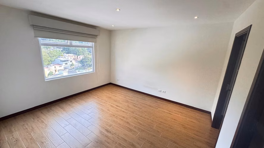 SÚPER OPORTUNIDAD!! BELLO APARTAMENTO VH1 Zona 15 | 128m2 | BALCÓN + SALA FAMILIAR o 3HAB + BODEGA | PV - Imagen 11