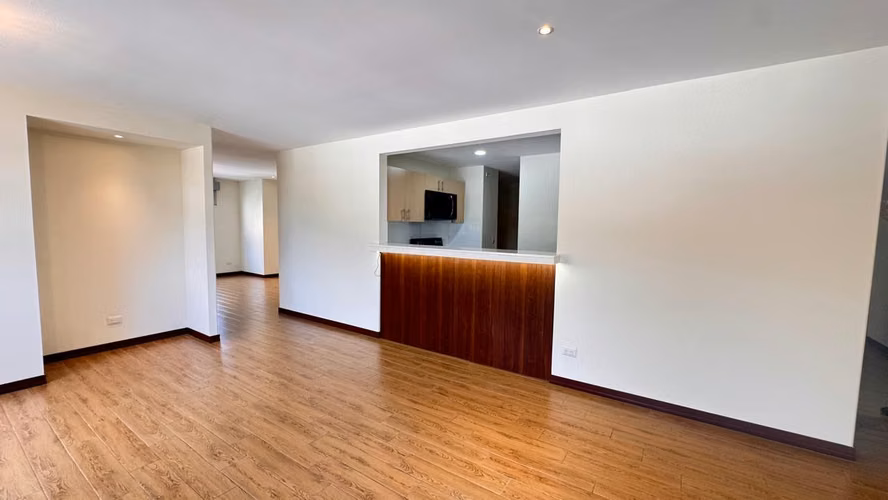SÚPER OPORTUNIDAD!! BELLO APARTAMENTO VH1 Zona 15 | 128m2 | BALCÓN + SALA FAMILIAR o 3HAB + BODEGA | PV - Imagen 5