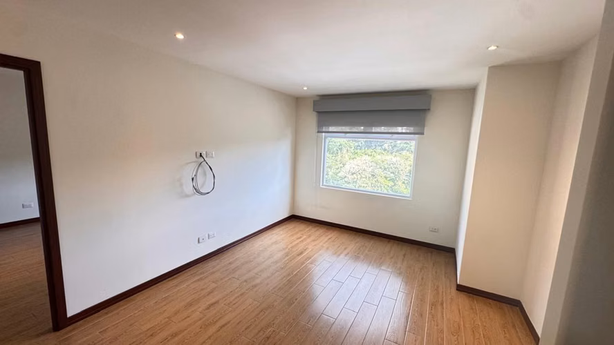 SÚPER OPORTUNIDAD!! BELLO APARTAMENTO VH1 Zona 15 | 128m2 | BALCÓN + SALA FAMILIAR o 3HAB + BODEGA | PV - Imagen 9