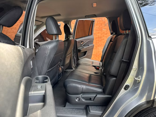 Honda Pilot EXL de agencia año 2016 con 64,500 kms 