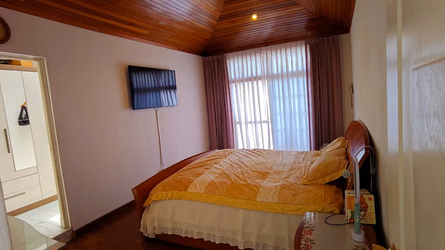 HERMOSA CASA EN VENTA EN JARDINES DE DOÑA VICTORIA VISTA HERMOSA 3 ZONA 15 - Imagen 6