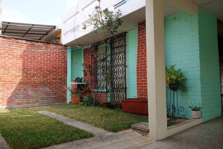 RENTO CASA AMPLIA EN COLONIA MOLINO DE LAS FLORES
