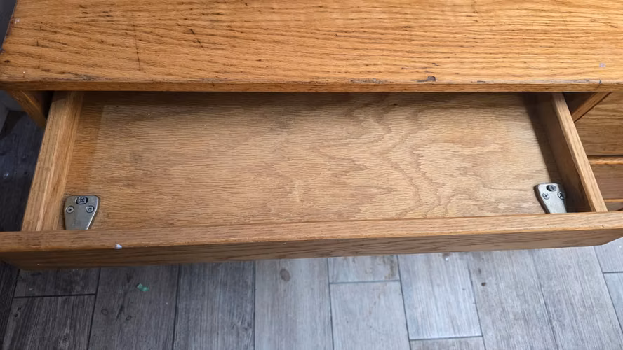 Escritorio de madera