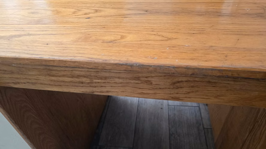 Escritorio de madera
