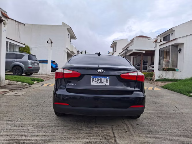 Kia Forte/ Cerato 2016 1.8 Con Todas Sus Bolsas De Aire Intactas  - Imagen 6