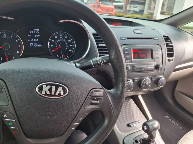 Kia Forte/ Cerato 2016 1.8 Con Todas Sus Bolsas De Aire Intactas  - Imagen 13