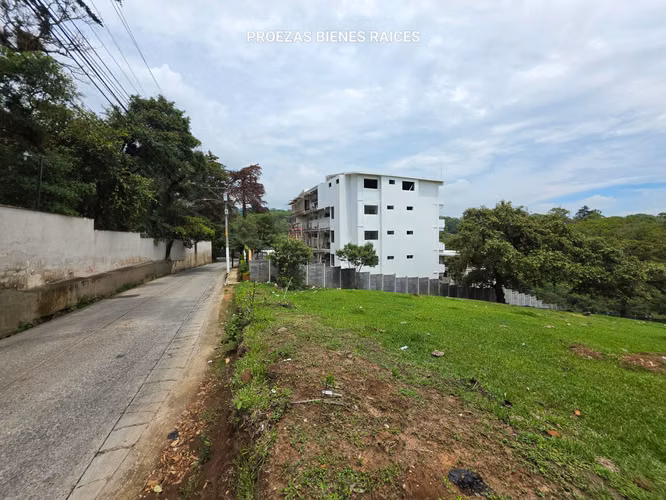 Terreno en venta carretera a club campestre la montaña, a la par de Bosques de Yumar