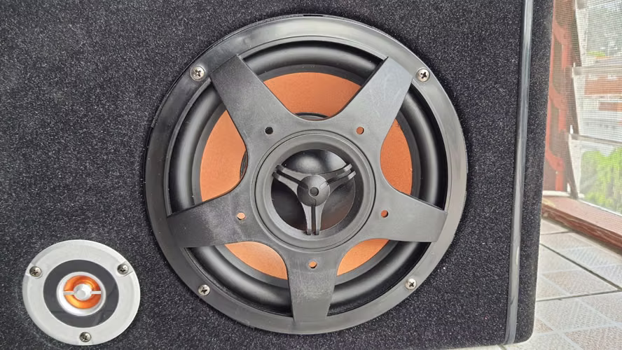 Subwoofer bocina amplificada para tu vehículo, Sin cables - Imagen 3