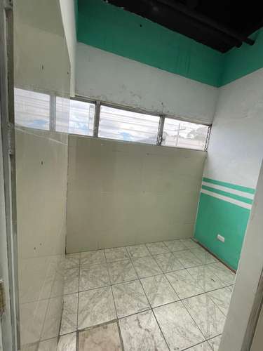 Local Comercial en Gran Portal Petapa | Excelente Ubicación | 65 m2