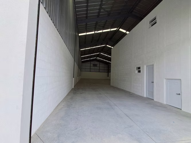 Bodega en alquiler para estrenar - Imagen 8