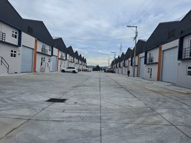BODEGAS INDUSTRIALES EN RENTA | AMPLIOS ESPACIOS PARA TU EMPRESA