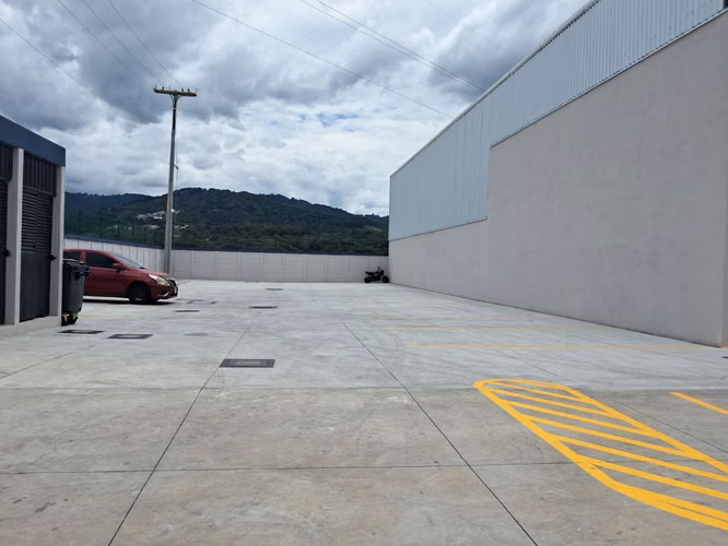 Bodega en alquiler para estrenar - Imagen 13