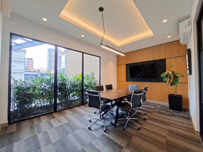 APARTAMENTO AMUEBLADO EN ZONA 10 - Imagen 10