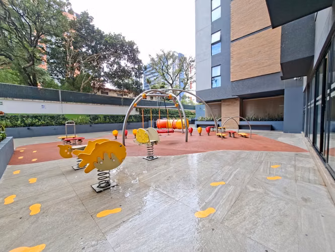 APARTAMENTO AMUEBLADO EN ZONA 10 - Imagen 12