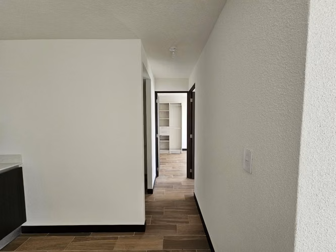 Renta apartamento Bossen zona 2. dos dormitorios y 2 parqueos. cerca de todo.  - Imagen 7