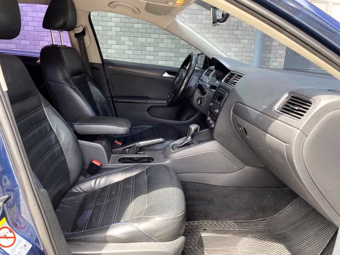 Volkswagen Jetta de Agencia Modelo 2013