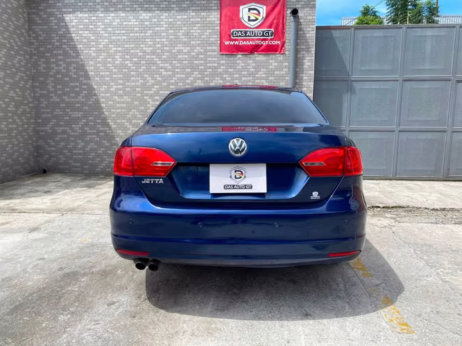 Volkswagen Jetta de Agencia Modelo 2013