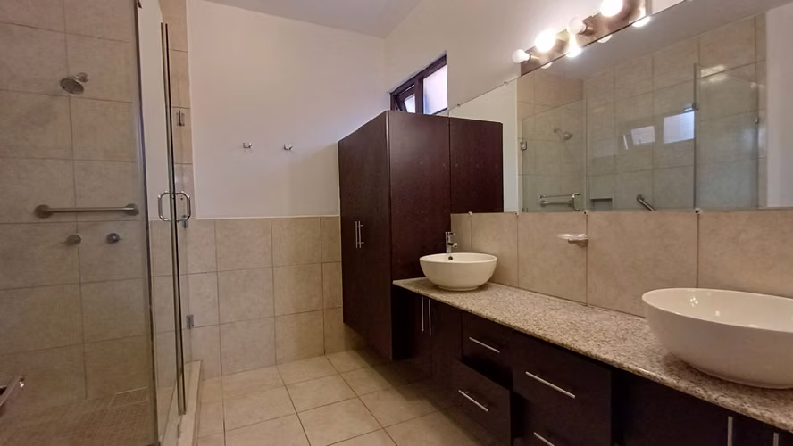 Casa de 1 nivel en venta en Carretera a El Salvador - Imagen 11