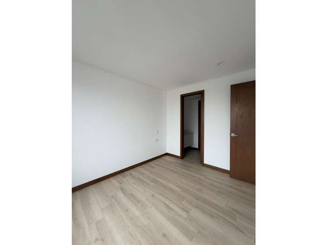Apartamento en Renta Zona 10 - Imagen 7
