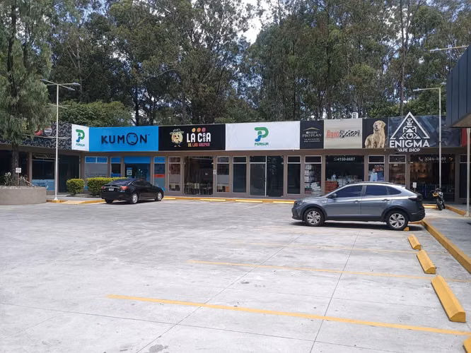 LOCAL COMERCIAL EN RENTA EN ZONA 11