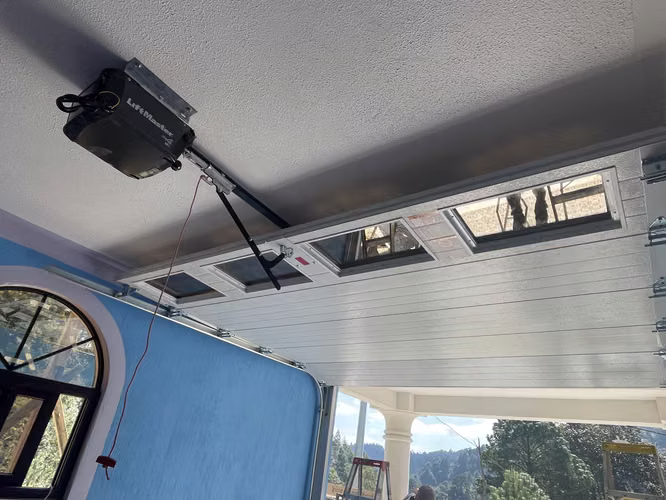 PRECIO ESPECIAL: Q7,500  YA INSTALADO PORTONES ELÉCTRICOS - Imagen 4