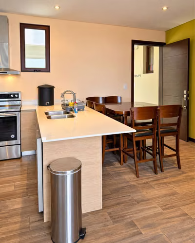 APARTAMENTO EN RENTA ZONA 16 LIRIOS DE CAYALÁ  - Imagen 5