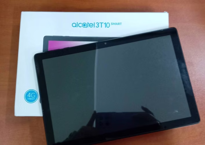 Tablet Alcatel 4G – Semi nueva