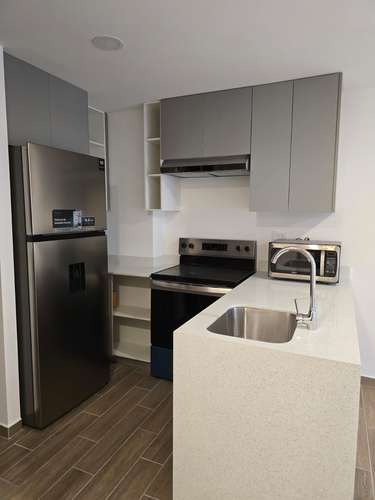 APARTAMENTO EN RENTA EN PARQUE 14 ZONA 14 - Imagen 3
