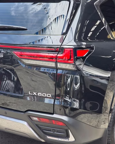 LEXUS LX600 2024 COLOR NEGRO GRAFITO