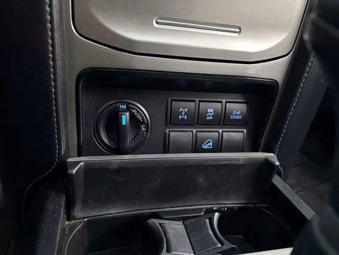 Toyota Land Cruiser Prado VX de Agencia Modelo 2021 - Imagen 16