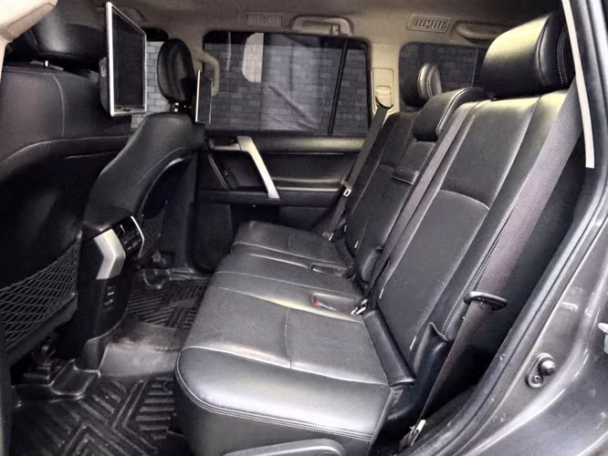 Toyota Land Cruiser Prado VX de Agencia Modelo 2021 - Imagen 10