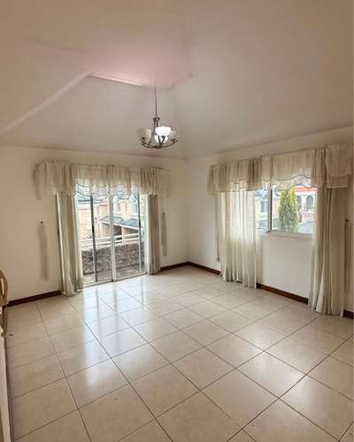 HERMOSA CASA EN RENTA EN ZONA 14  - Imagen 2