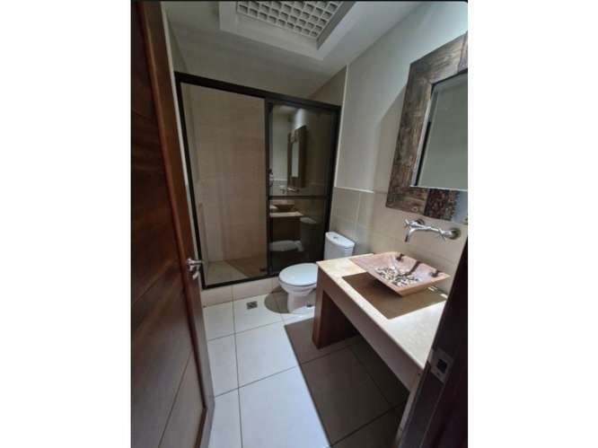 Apartamento en Renta Zona 10 - Imagen 8